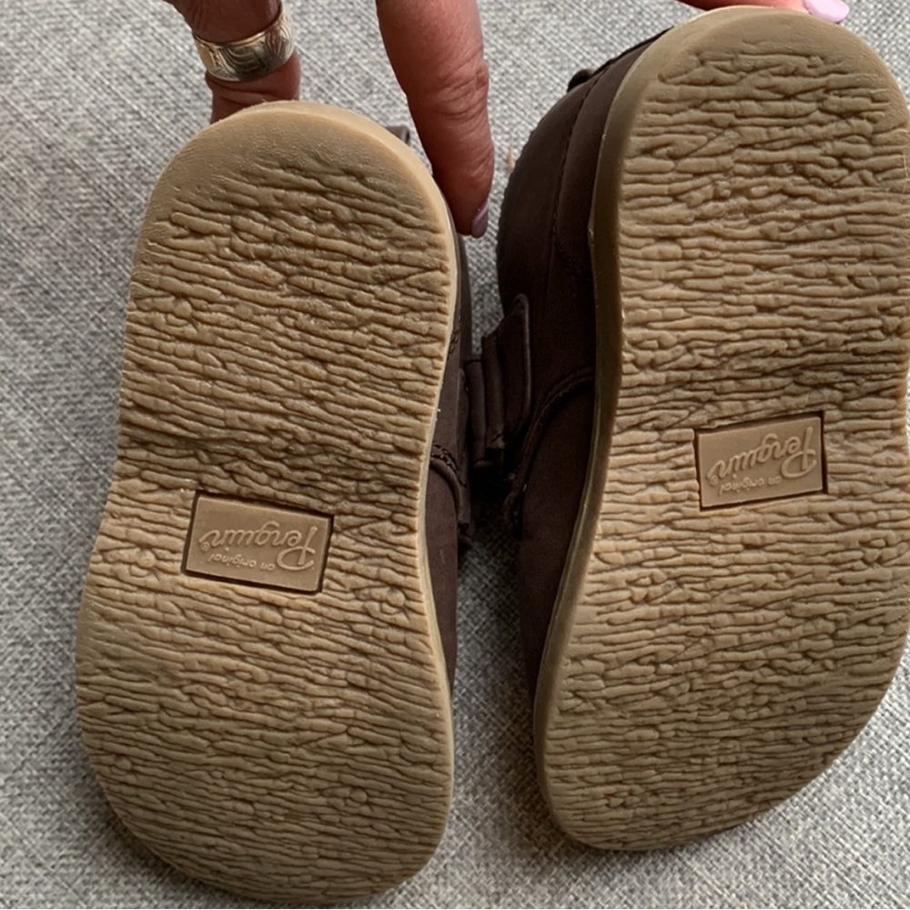 Original Penguin Kids Brown Shoes toddler size 9 rubber sole - Picture 6 of 6